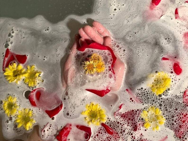 artisan organic calendula bath bomb with rose petals